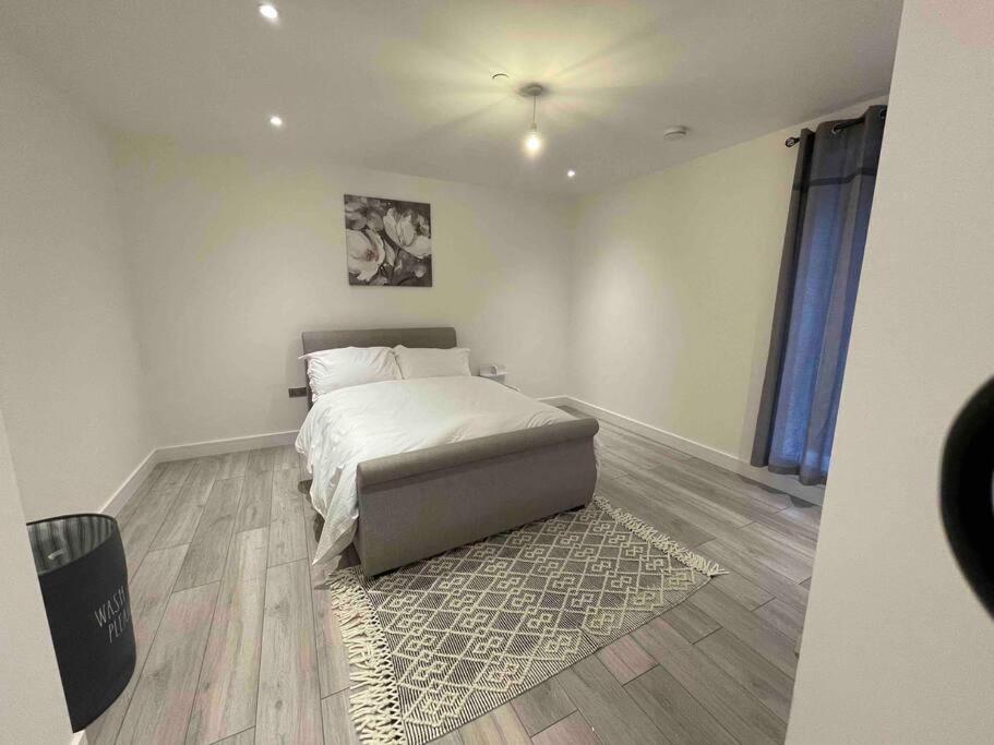 Stylish And Cosy 2 Bedroom Flat In Croydon Esterno foto