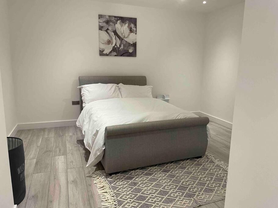 Stylish And Cosy 2 Bedroom Flat In Croydon Esterno foto