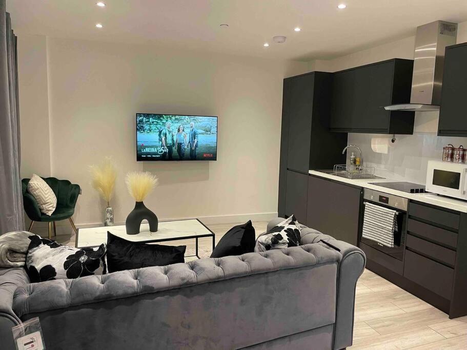 Stylish And Cosy 2 Bedroom Flat In Croydon Esterno foto