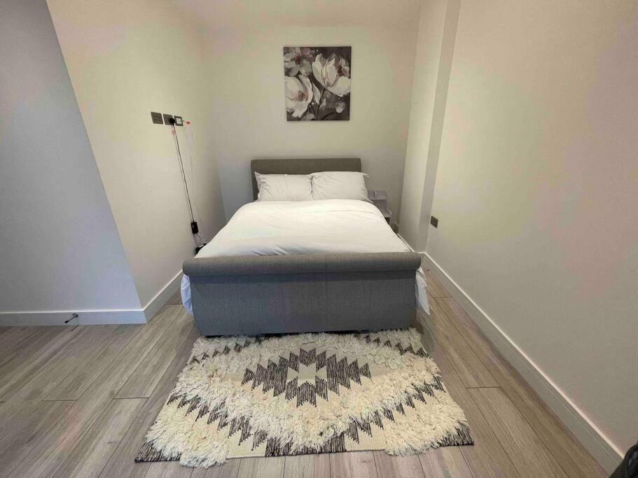 Stylish And Cosy 2 Bedroom Flat In Croydon Esterno foto